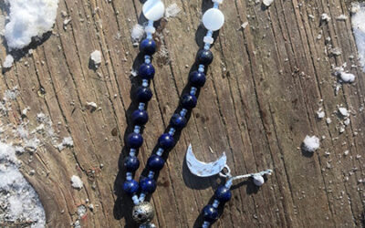 Lunar lapis beads